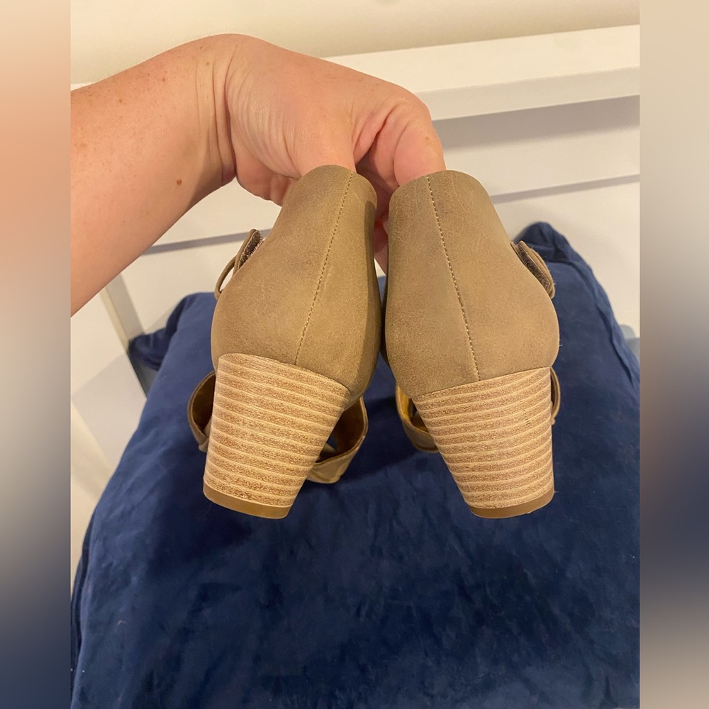 🌷Natural Soul Daya Women’s Taupe Faux Suede Peep Tor Booties Size 10M 3/$30 - Picture 2 of 7